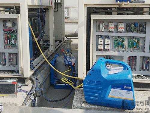 碳氢制冷剂节能改造施工现场